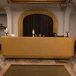 Opera Ξενοδοχείο 4*