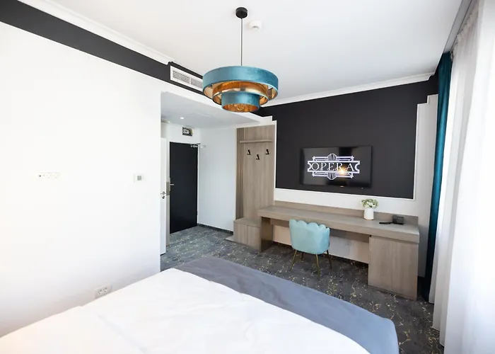 Hotel Opera 4*