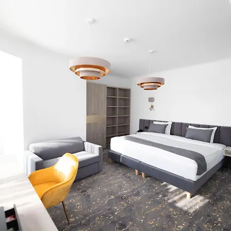 فندق Opera تيميشورا