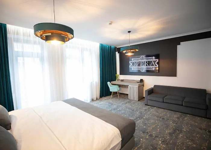 Hotel Opera